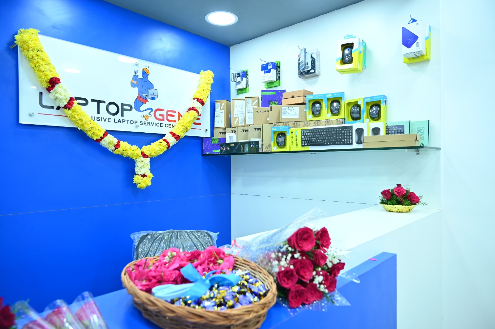 laptop service center in Mogappair